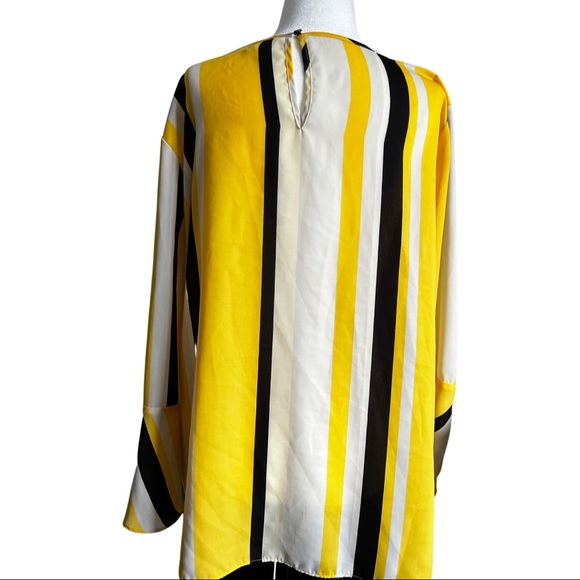 LAURA Plus - yellow plus size blouse - Picture 3 of 3